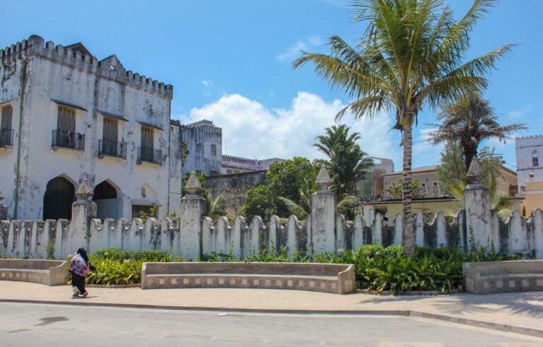 Read more about the article Stone Town ~ A Day Exploring Zanzibar’s Enchanting City!