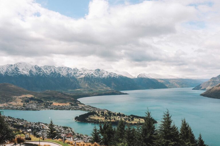 Read more about the article 5 Awesome Days in Queenstown, New Zealand Itinerary (2022)