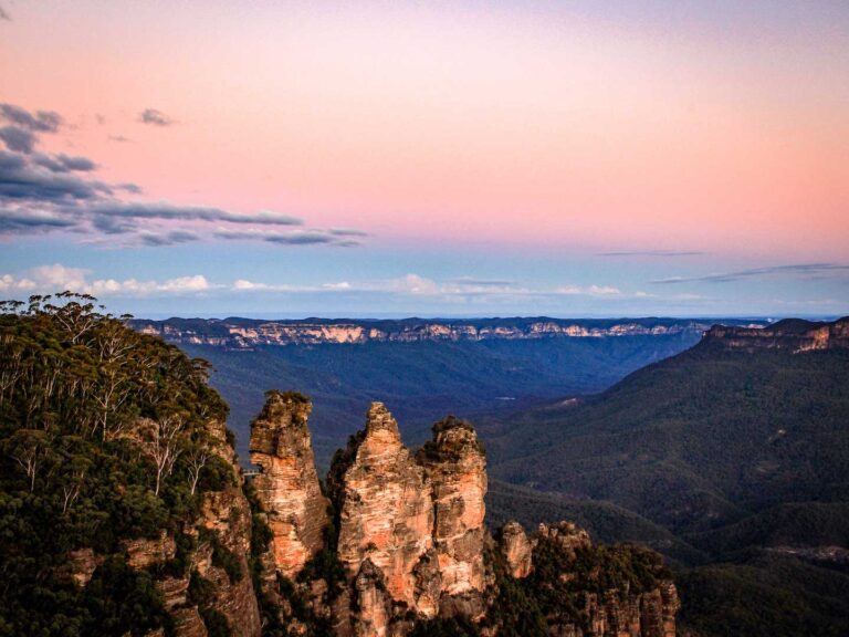 the rock formations Called the three sisters in the blue Mountains