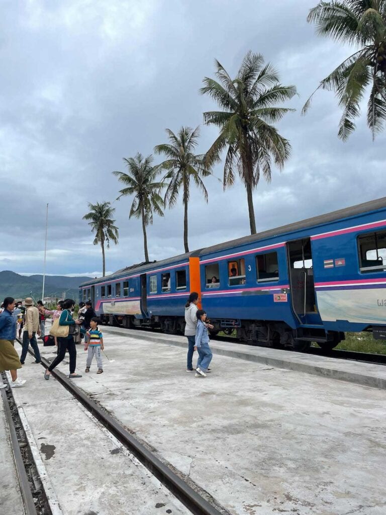 The train arriving at Kampot train station