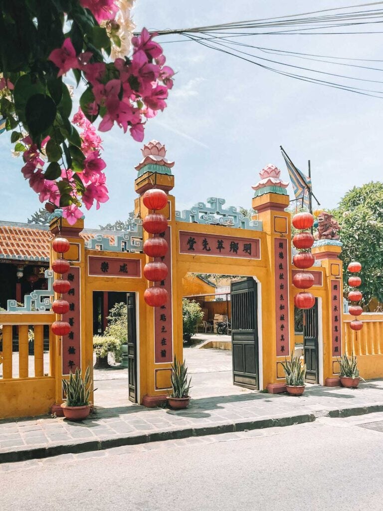 One of the many old buildings with Chinese influence in the ancient city of Hoi An