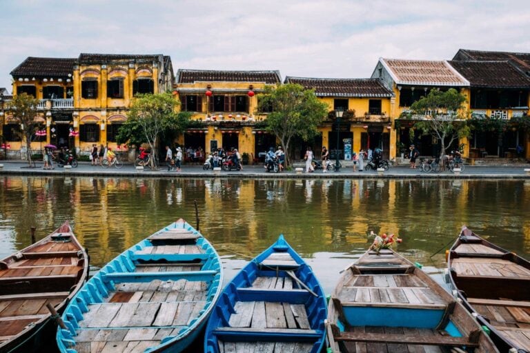 Read more about the article Vietnam Travel Guides: Important Things to Know Before Traveling to Vietnam