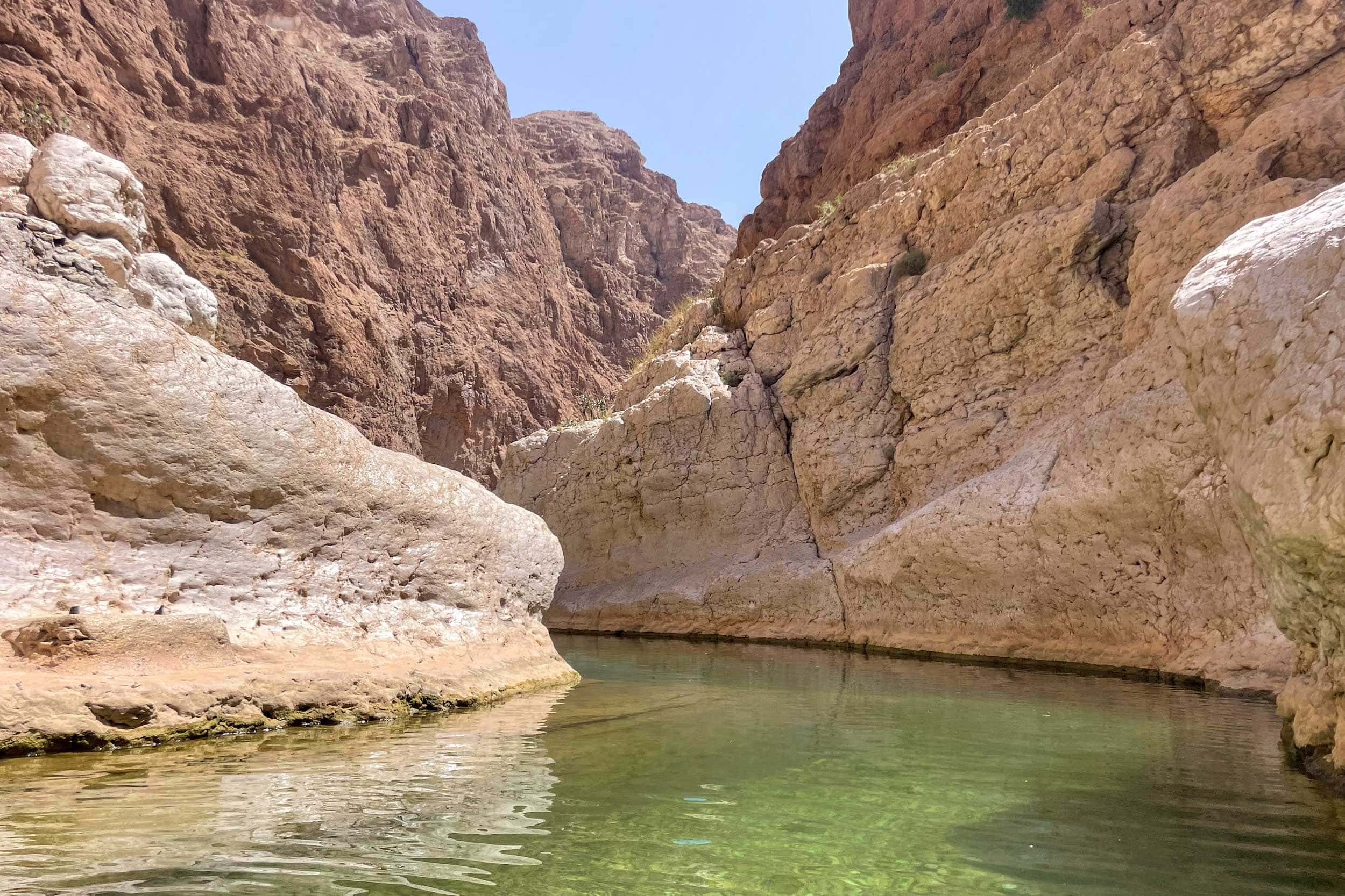 You are currently viewing Wadi Shab Hike: Discover One of The Best Wadis in Oman