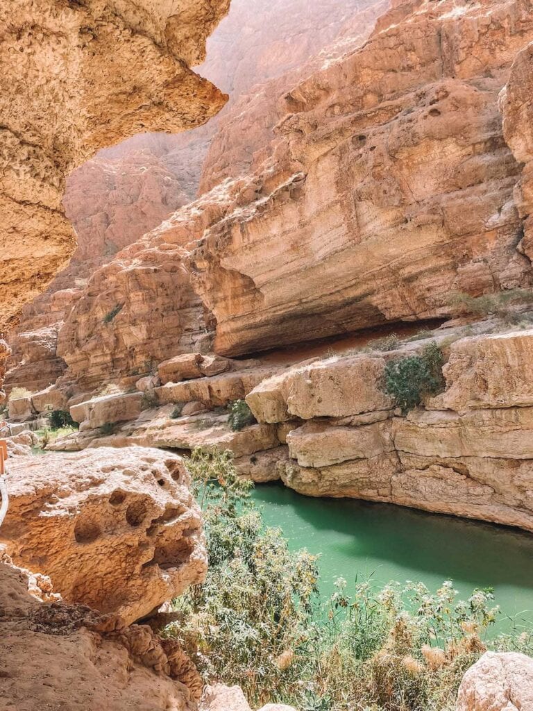 steep drop along the trail in wadi shab