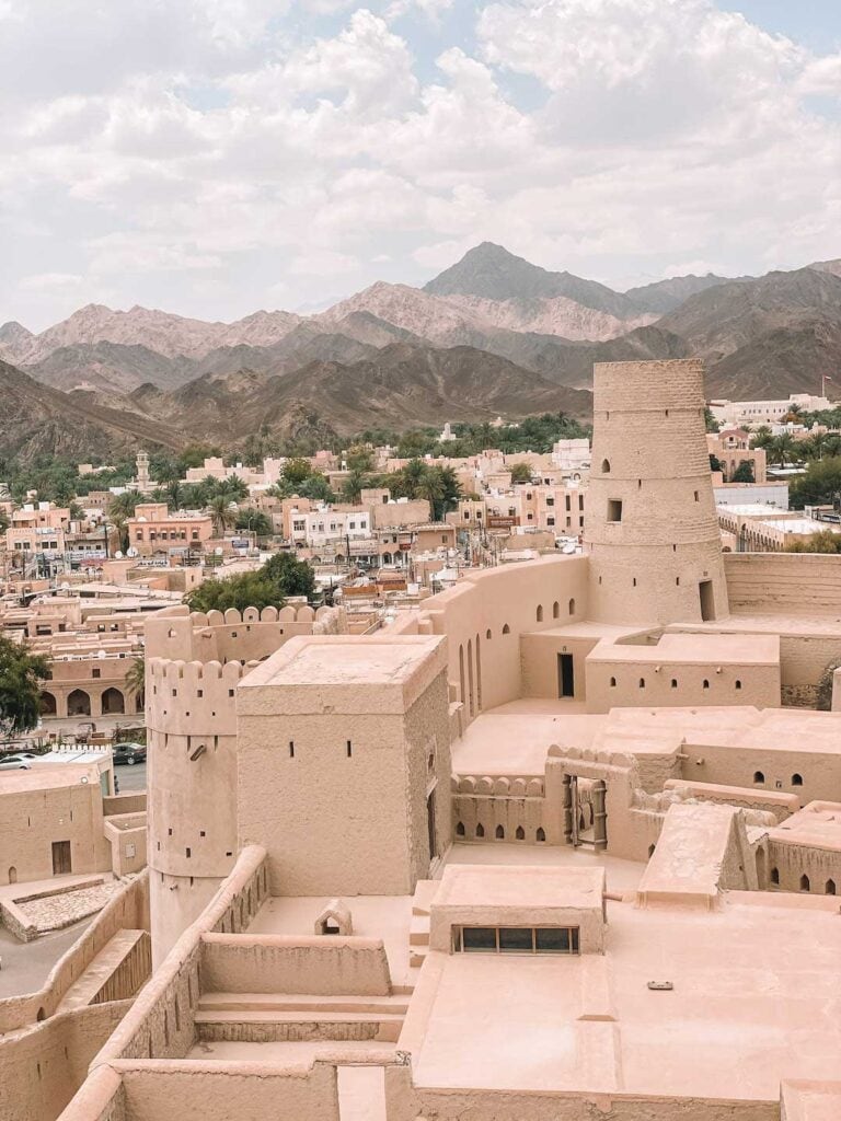 View from Bahla For tnear Nizwa and in the distant, the surrounding mountains