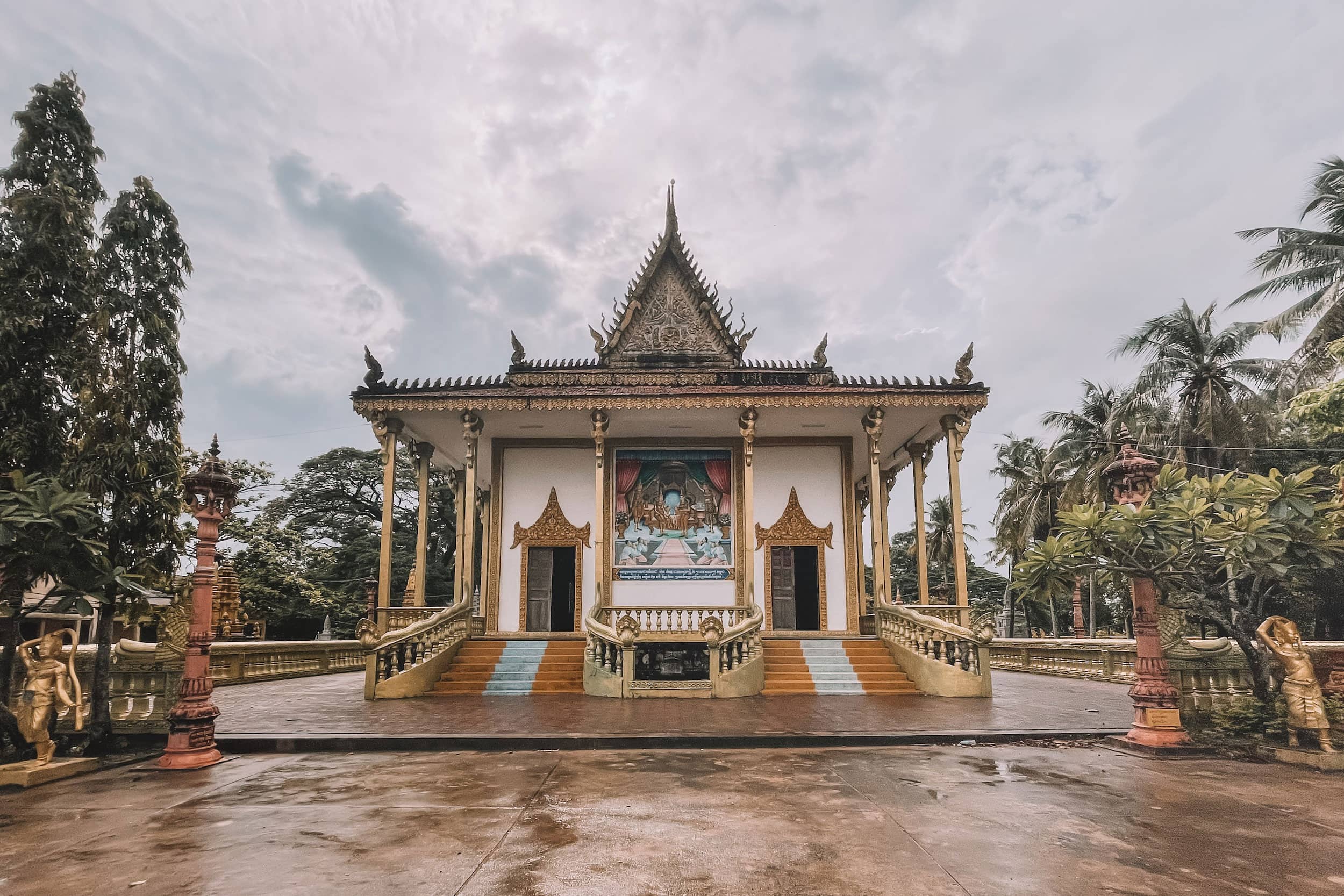 Temple in Cambodia. Cambodia travel guide, tips and itineraries