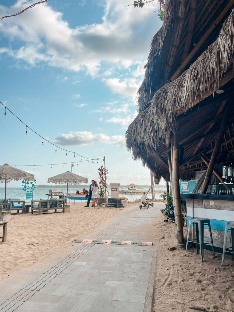 Genius Cafe Bali, located on the beach. Visit when staying in Sanur