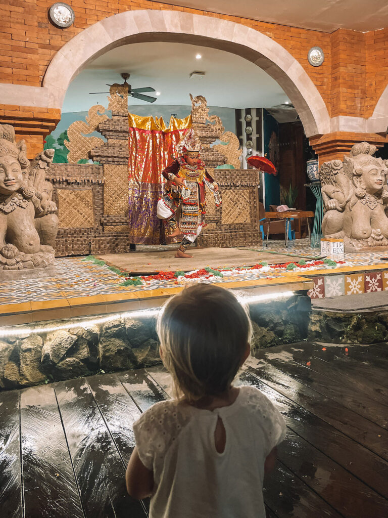 Watching traditional performances in Bali while having dinner